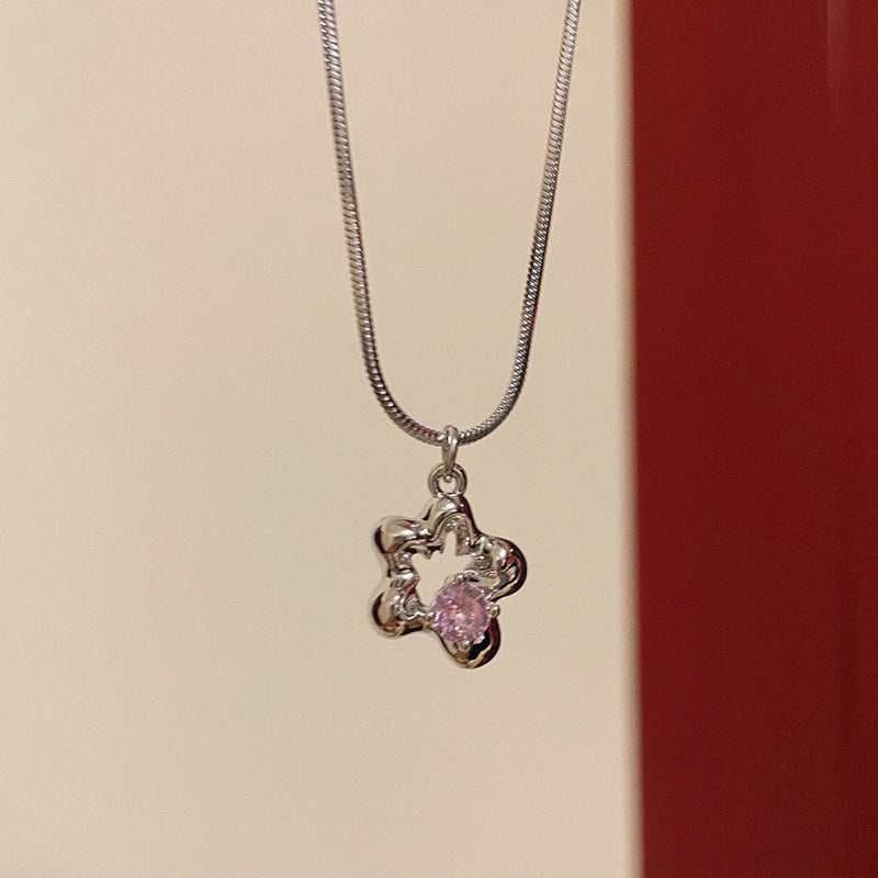 Pink love zircon necklace Female 2023 new light luxury niche net red collarbone chain temperament sweet choker